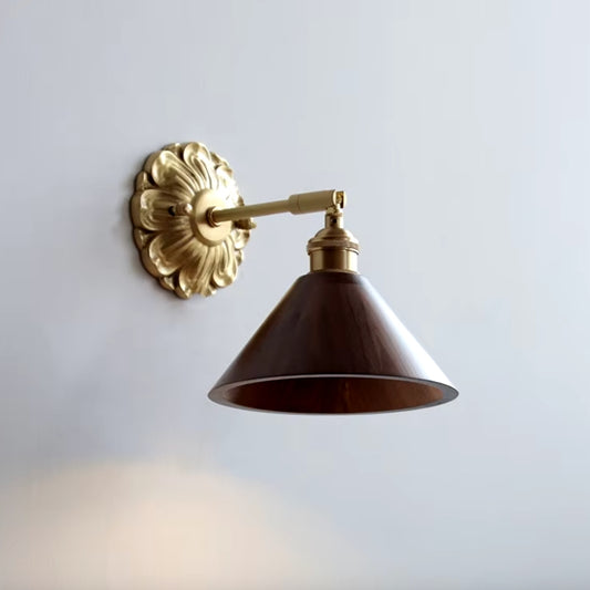 Windsor Sconce